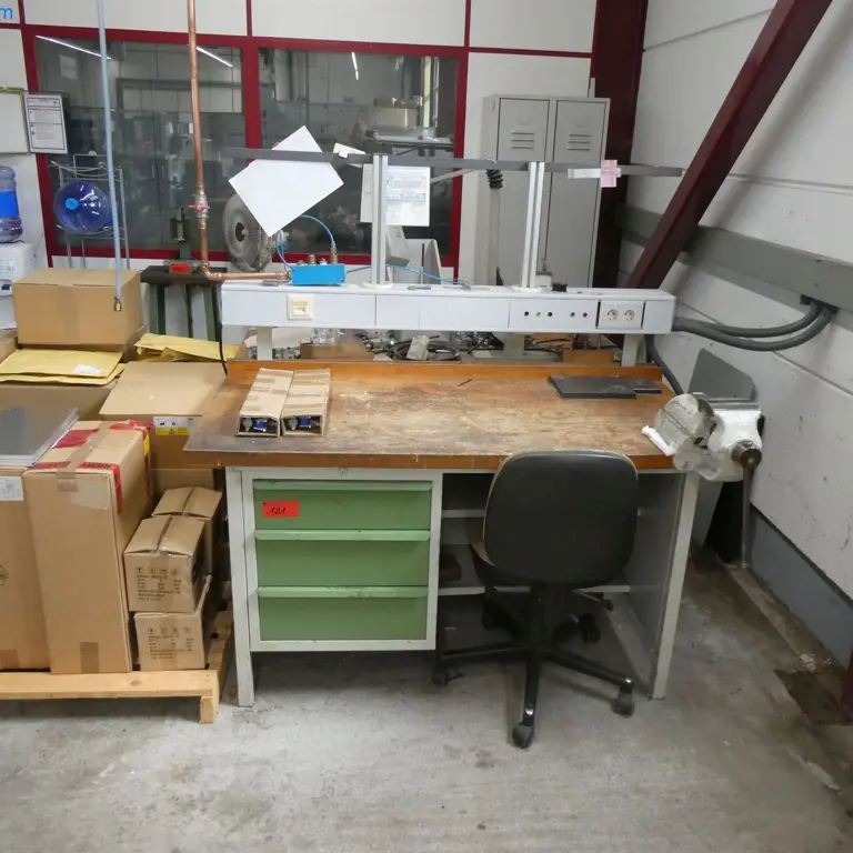 2 Bancadas de trabalho Pfeiffer