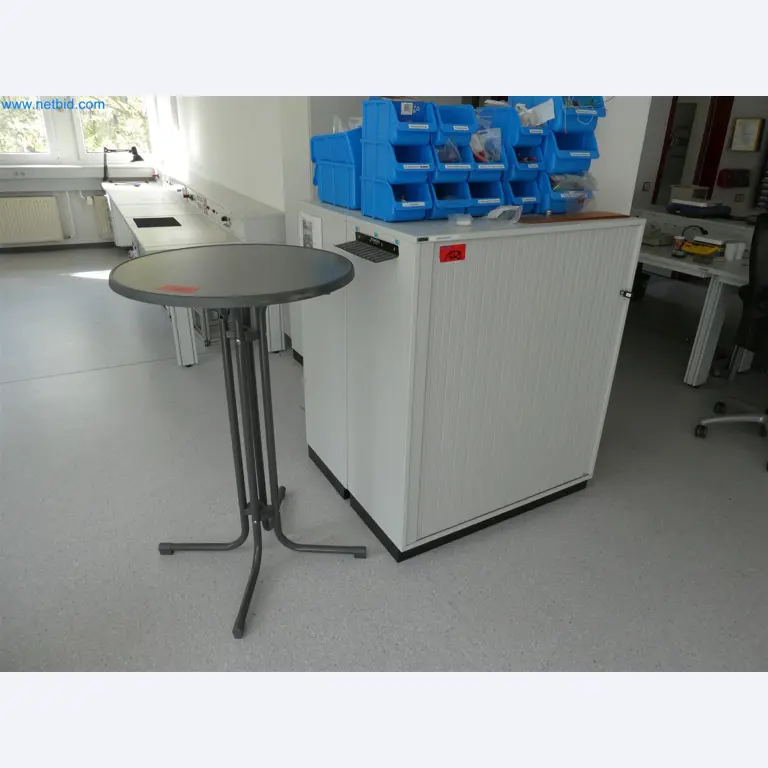 Machines de moulage par injection, machines CNC & lignes d'assemblage pour les éléments chauffants et les composants automobiles-1