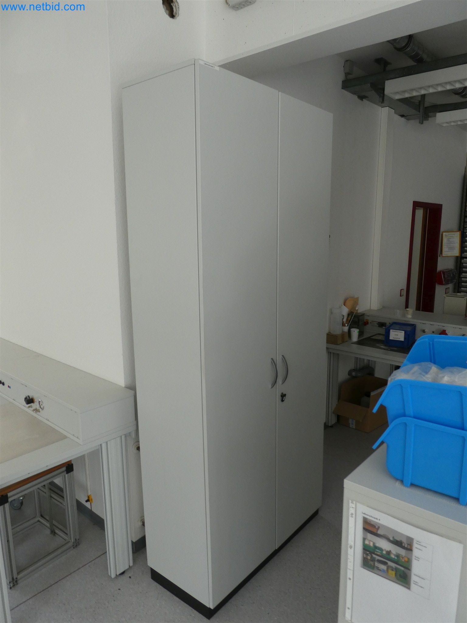 Machines de moulage par injection, machines CNC & lignes d'assemblage pour les éléments chauffants et les composants automobiles-2