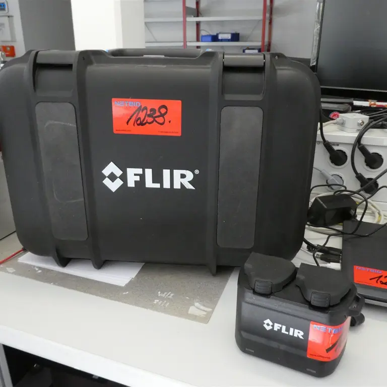 Caméra thermique FLIR T530