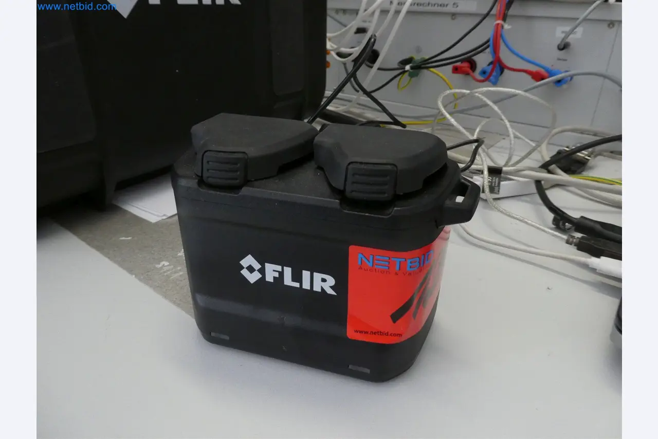 Machines de moulage par injection, machines CNC & lignes d'assemblage pour les éléments chauffants et les composants automobiles-5