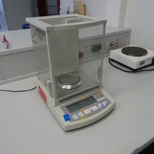 Balance de précision Kern