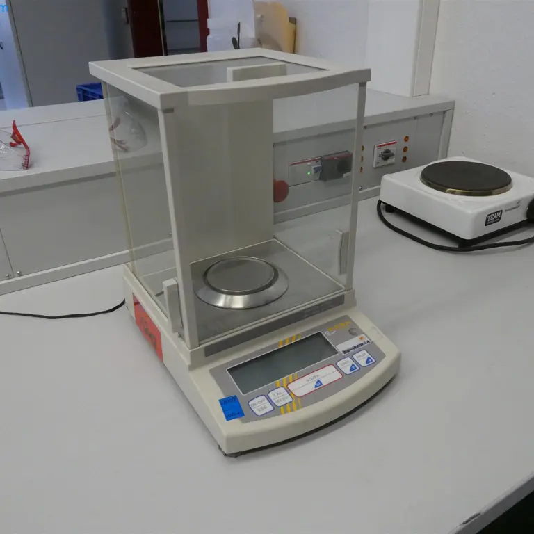 Balance de précision Kern