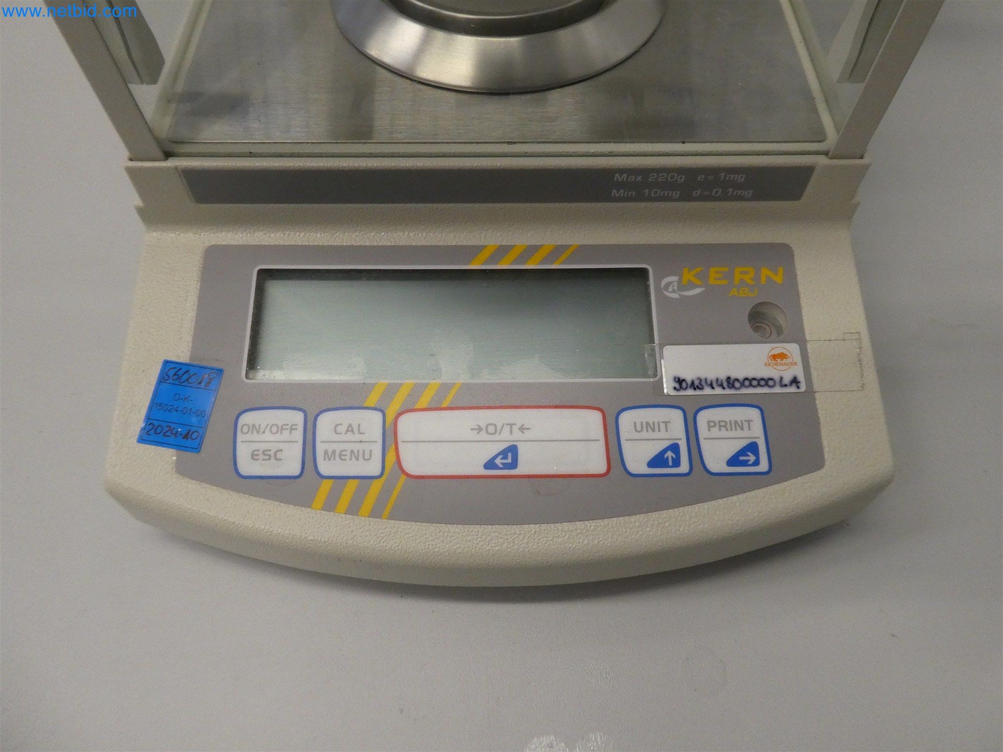 Machines de moulage par injection, machines CNC & lignes d'assemblage pour les éléments chauffants et les composants automobiles-2