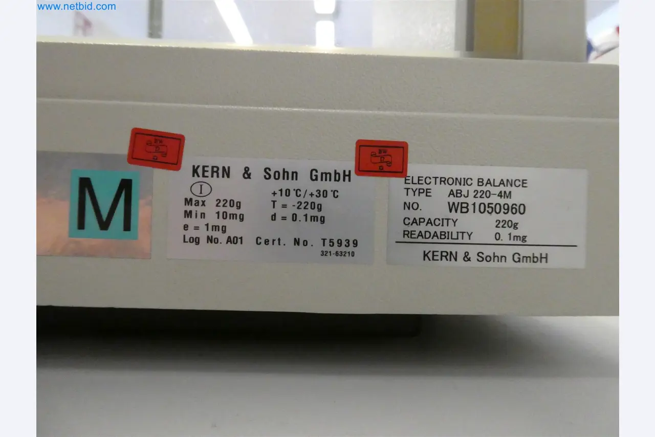 Machines de moulage par injection, machines CNC & lignes d'assemblage pour les éléments chauffants et les composants automobiles-3