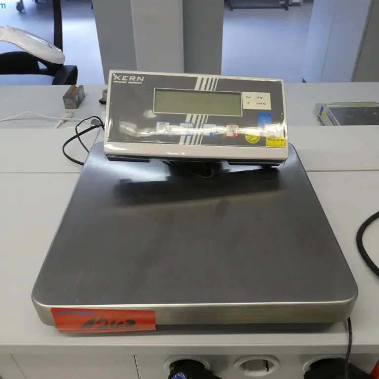 balance numérique à plate-forme Kern