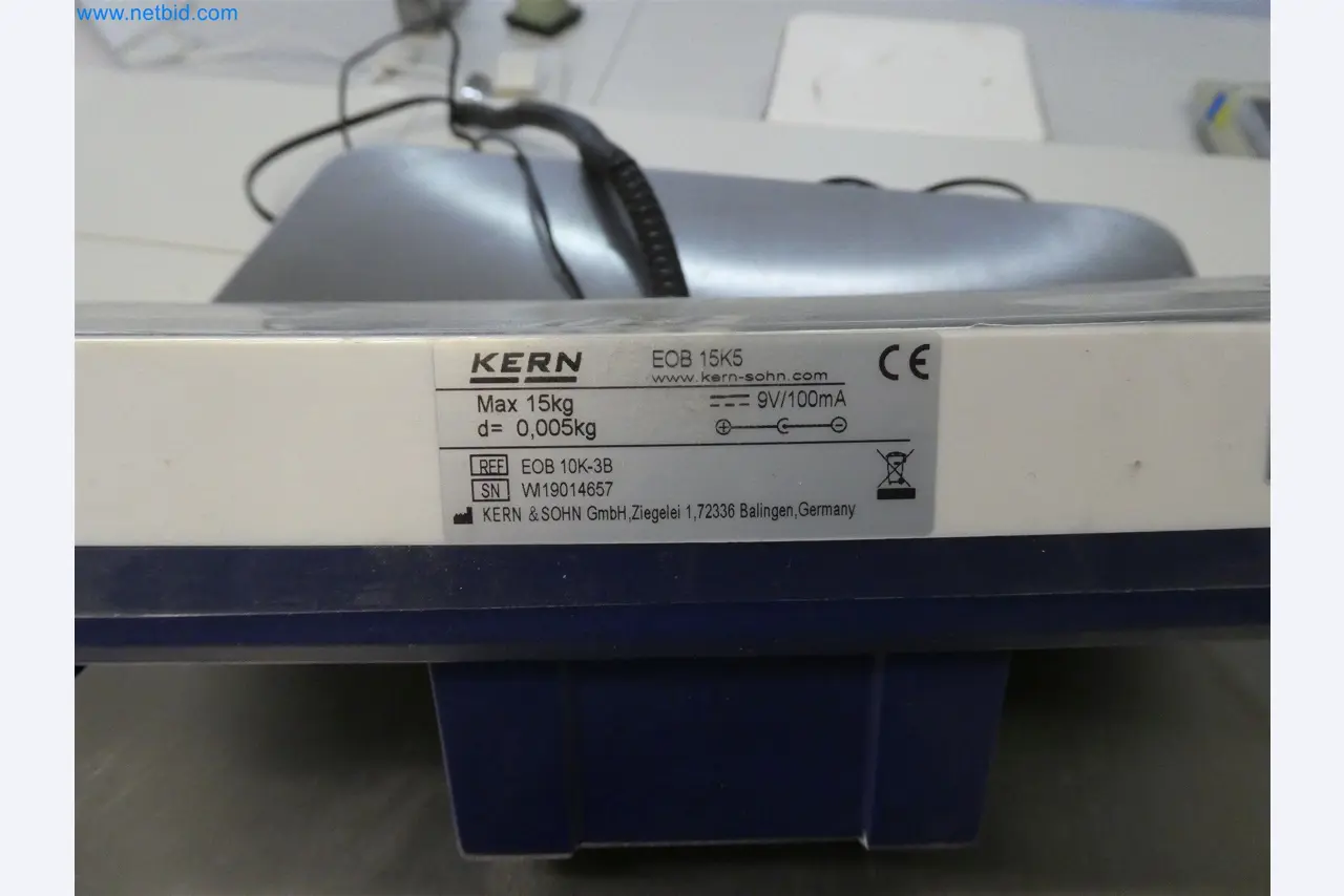 Machines de moulage par injection, machines CNC & lignes d'assemblage pour les éléments chauffants et les composants automobiles-3