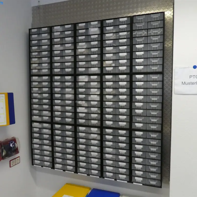 Unité de stockage pour petites pièces