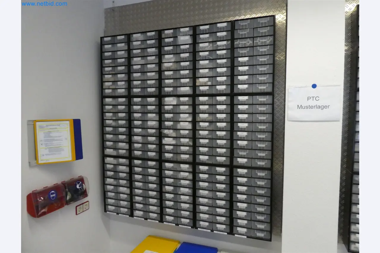 Machines de moulage par injection, machines CNC & lignes d'assemblage pour les éléments chauffants et les composants automobiles-1