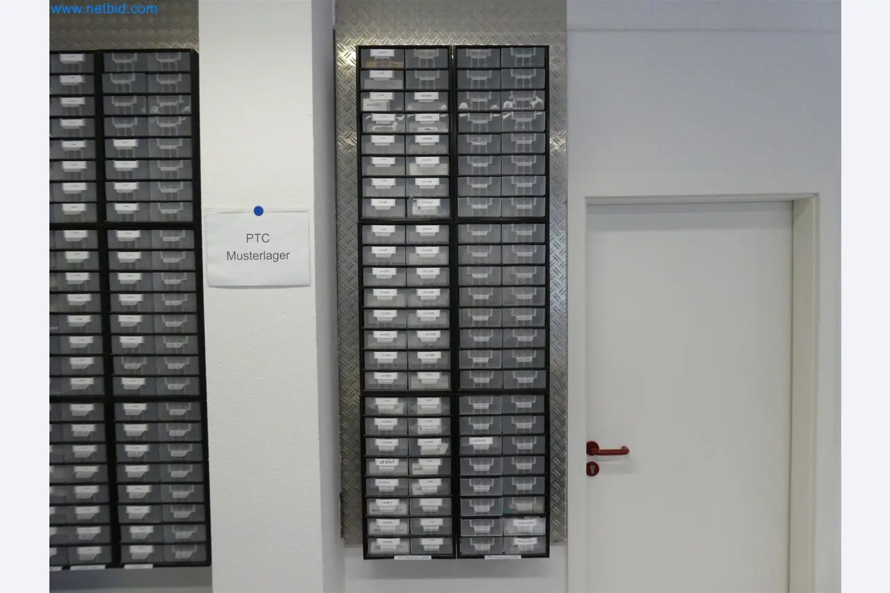 Machines de moulage par injection, machines CNC & lignes d'assemblage pour les éléments chauffants et les composants automobiles-2