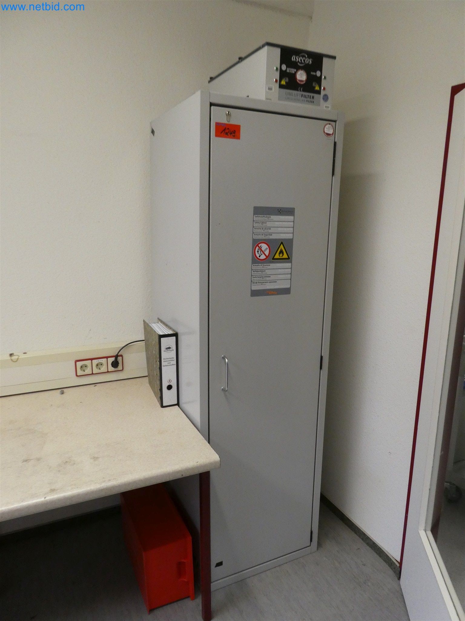 Machines de moulage par injection, machines CNC & lignes d'assemblage pour les éléments chauffants et les composants automobiles-2