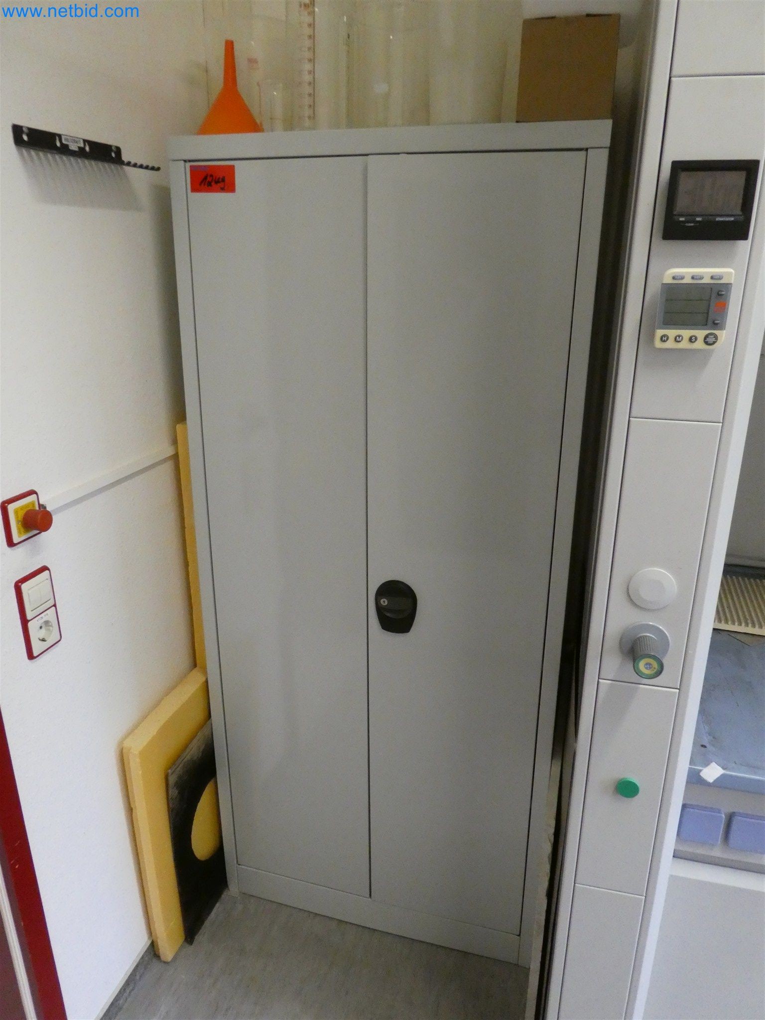 Machines de moulage par injection, machines CNC & lignes d'assemblage pour les éléments chauffants et les composants automobiles-3