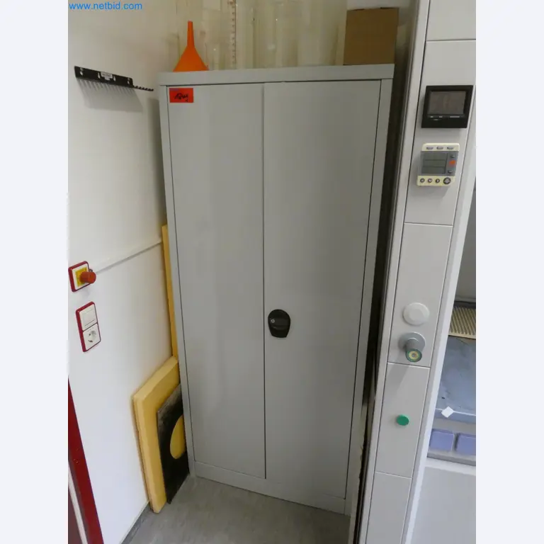 Machines de moulage par injection, machines CNC & lignes d'assemblage pour les éléments chauffants et les composants automobiles-3