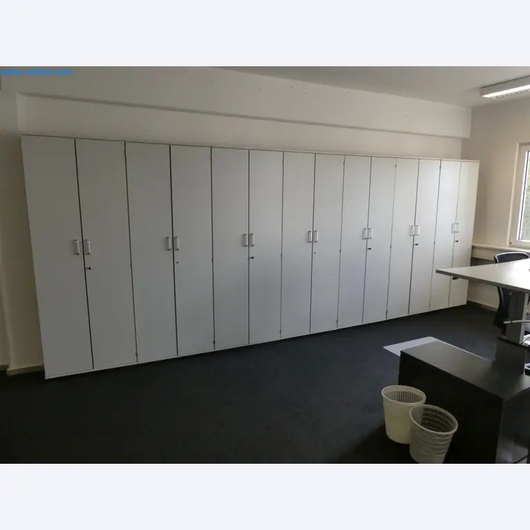 Machines de moulage par injection, machines CNC & lignes d'assemblage pour les éléments chauffants et les composants automobiles-3