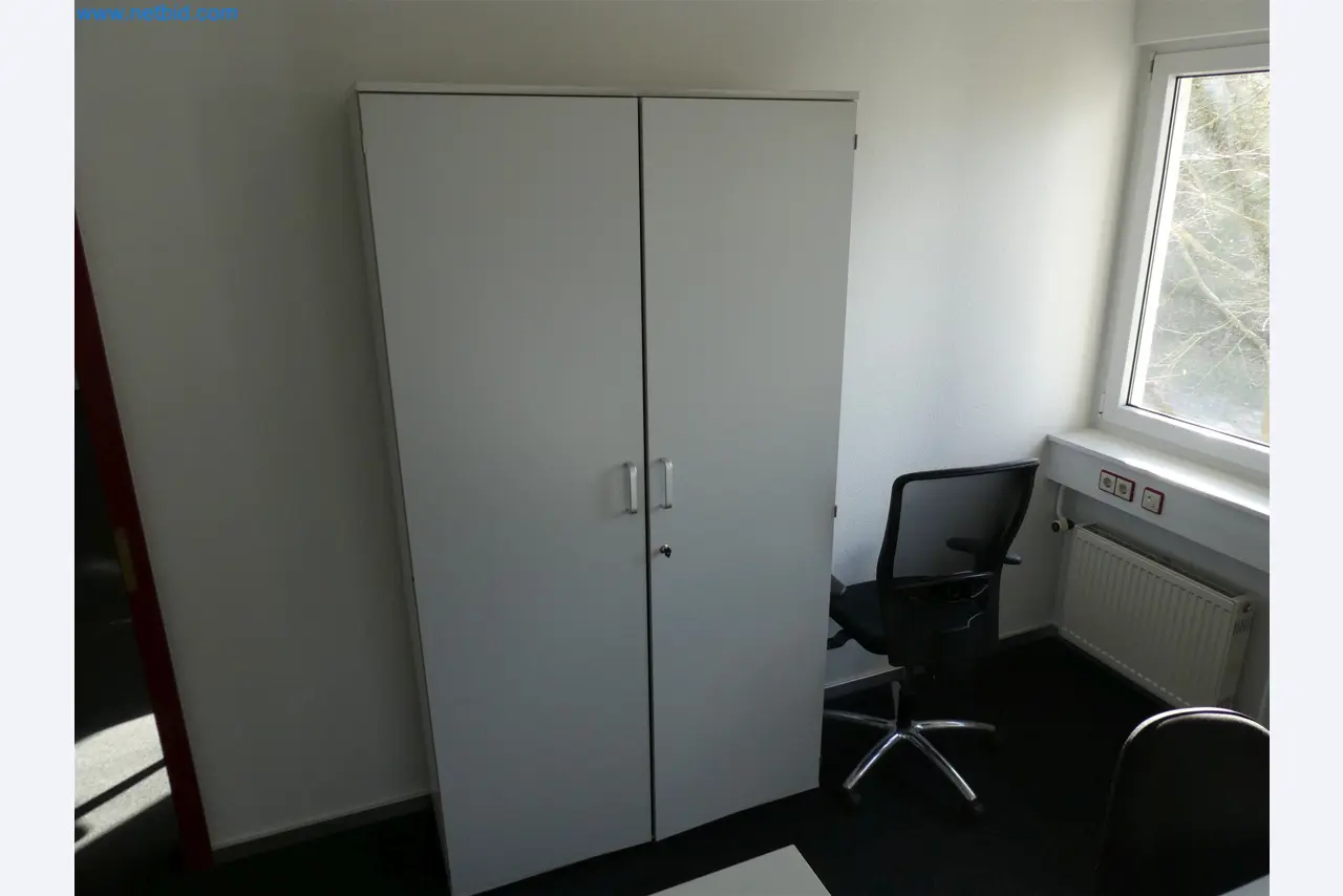 Machines de moulage par injection, machines CNC & lignes d'assemblage pour les éléments chauffants et les composants automobiles-4