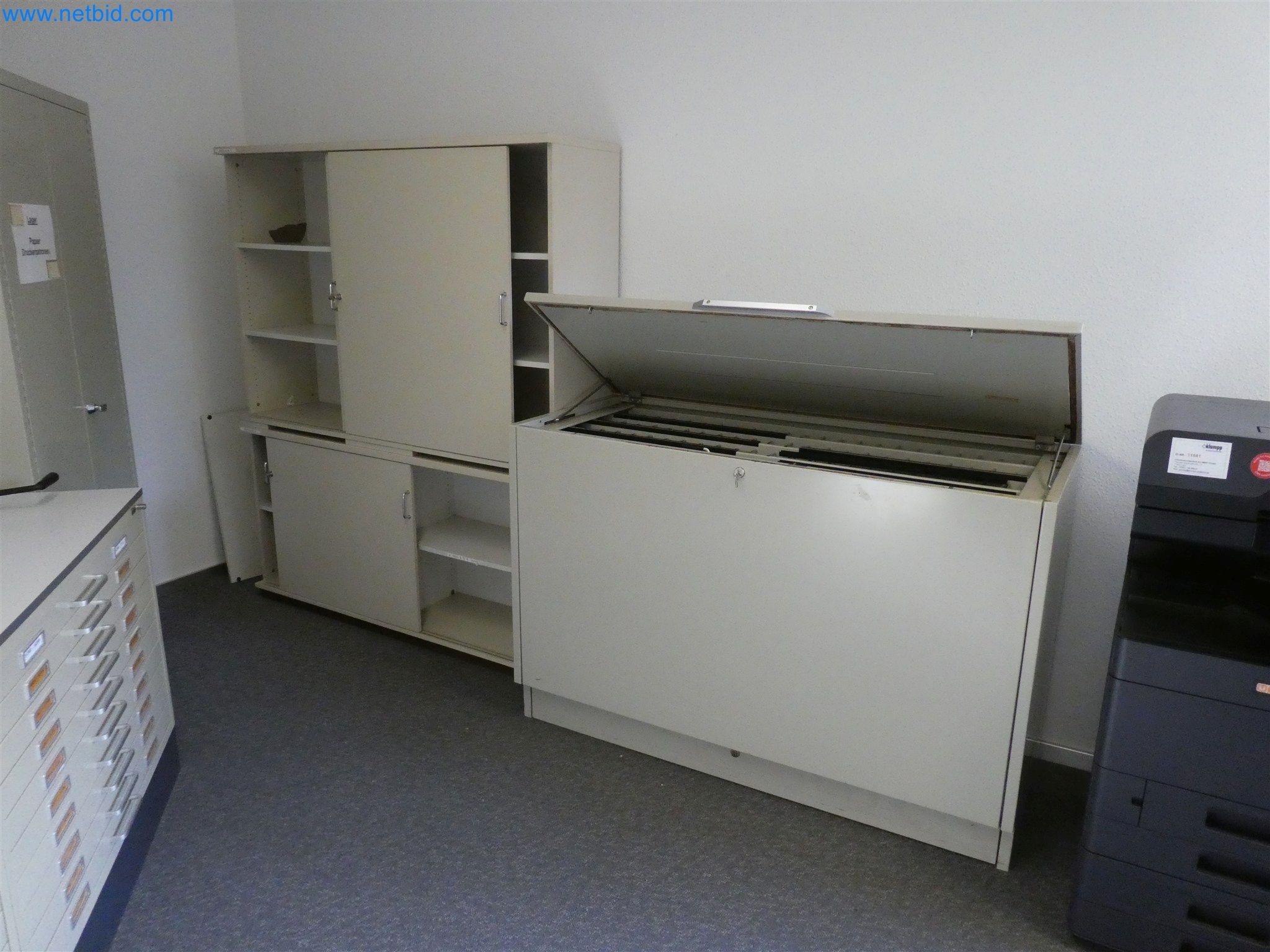 Machines de moulage par injection, machines CNC & lignes d'assemblage pour les éléments chauffants et les composants automobiles-2