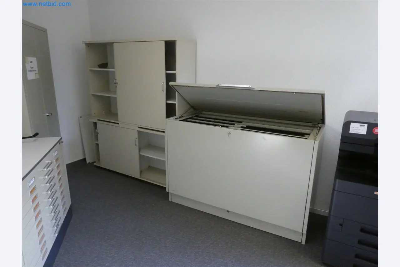 Machines de moulage par injection, machines CNC & lignes d'assemblage pour les éléments chauffants et les composants automobiles-2