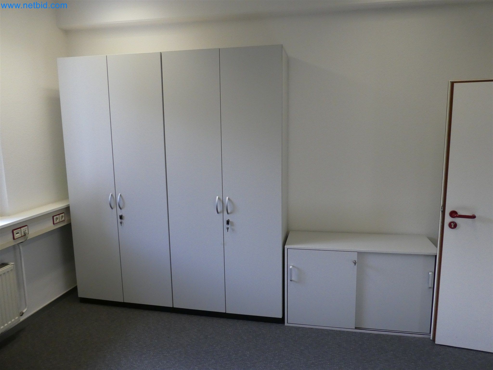 Machines de moulage par injection, machines CNC & lignes d'assemblage pour les éléments chauffants et les composants automobiles-3