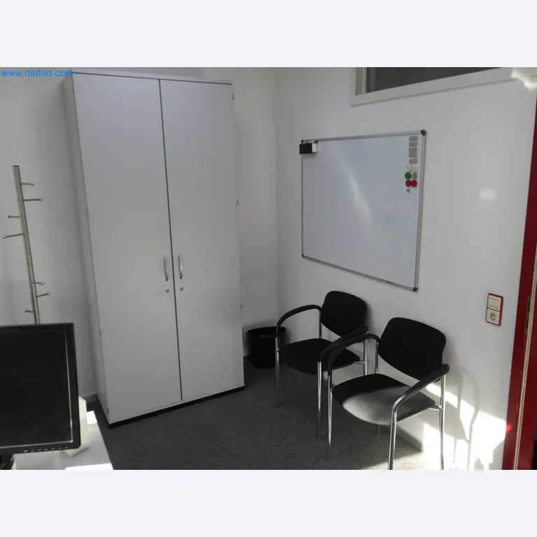 Machines de moulage par injection, machines CNC & lignes d'assemblage pour les éléments chauffants et les composants automobiles-2