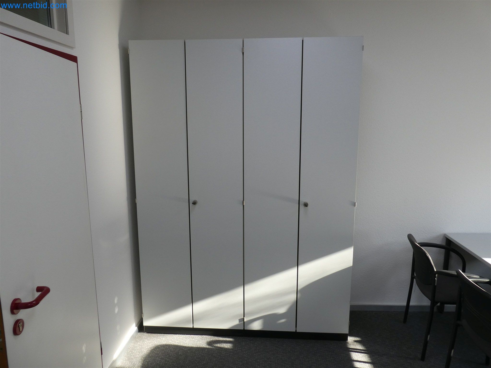 Machines de moulage par injection, machines CNC & lignes d'assemblage pour les éléments chauffants et les composants automobiles-4