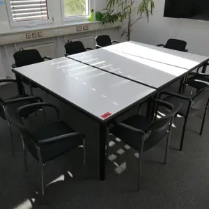 3 Tables de réunion