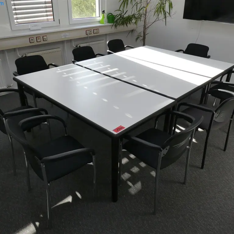 3 Tables de réunion