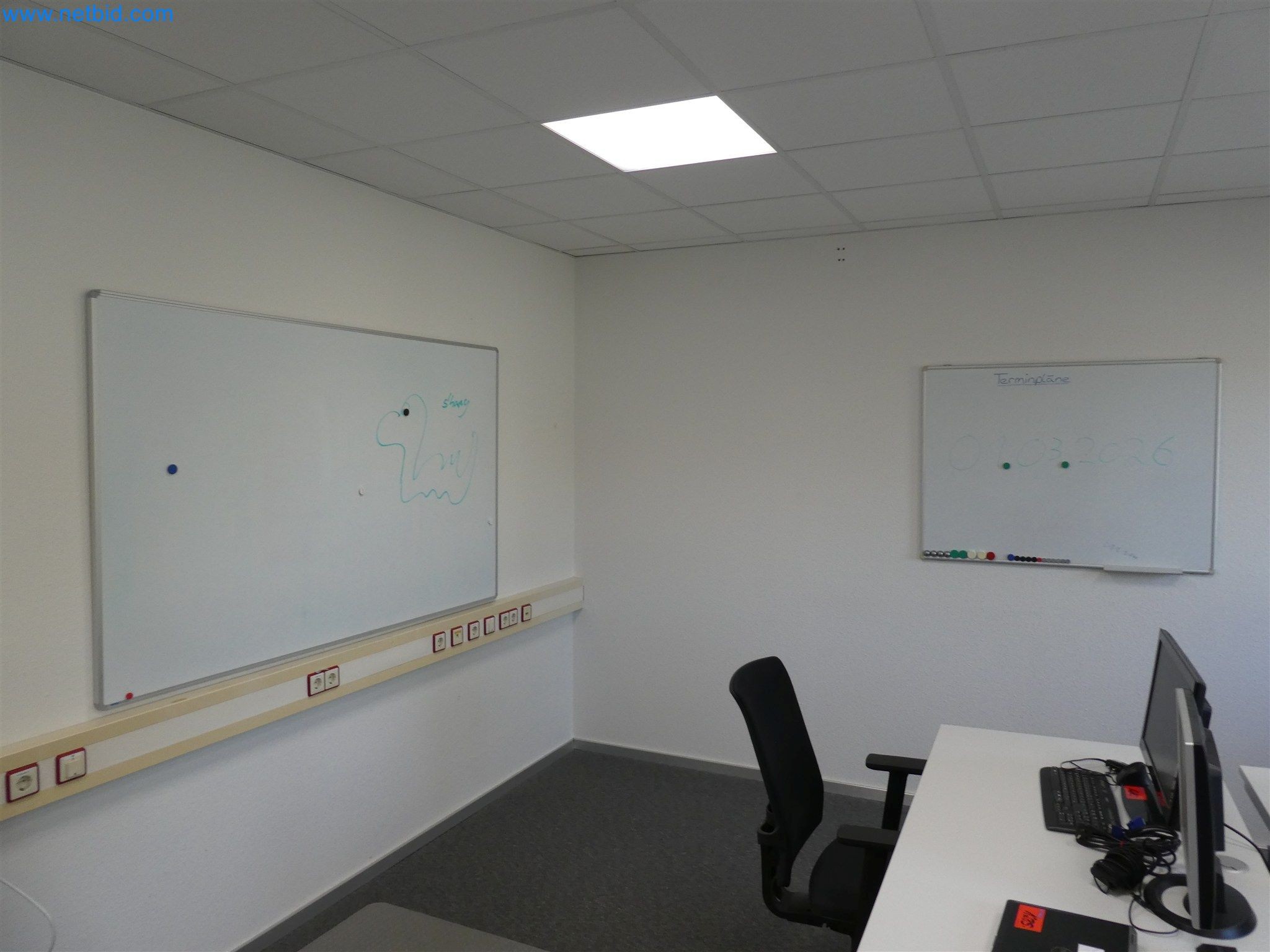 Machines de moulage par injection, machines CNC & lignes d'assemblage pour les éléments chauffants et les composants automobiles-5