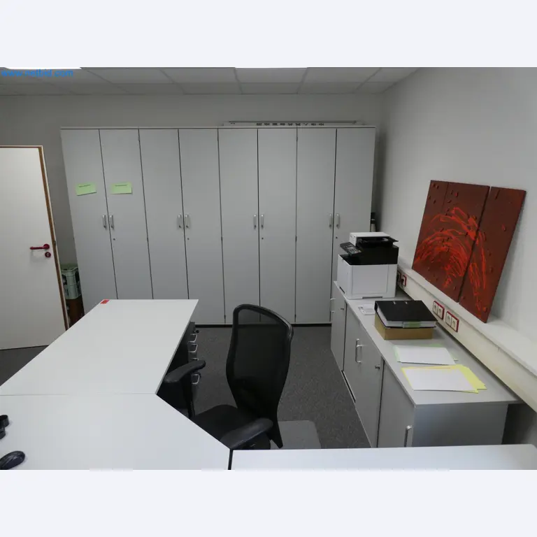 Machines de moulage par injection, machines CNC & lignes d'assemblage pour les éléments chauffants et les composants automobiles-2