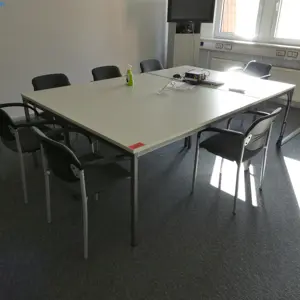 3 Tables de réunion
