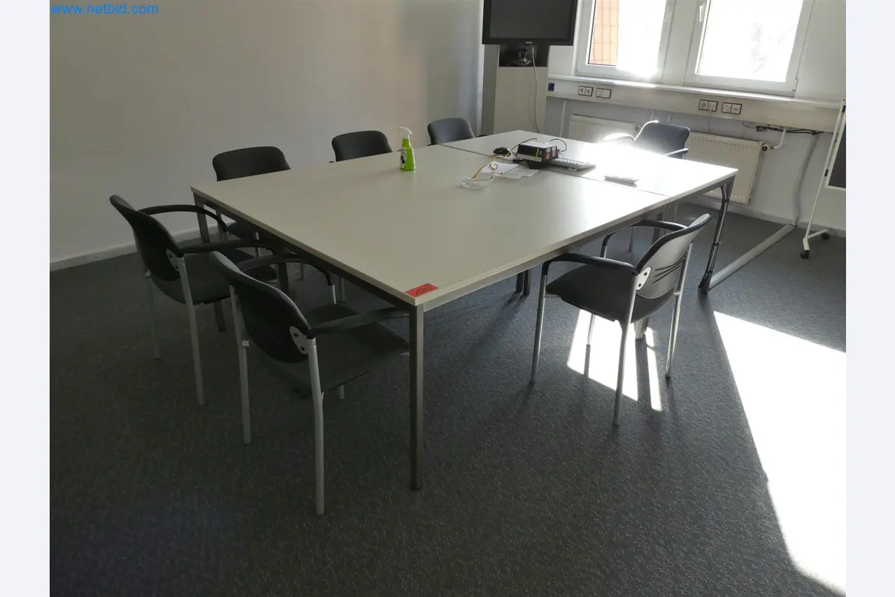 Machines de moulage par injection, machines CNC & lignes d'assemblage pour les éléments chauffants et les composants automobiles-1