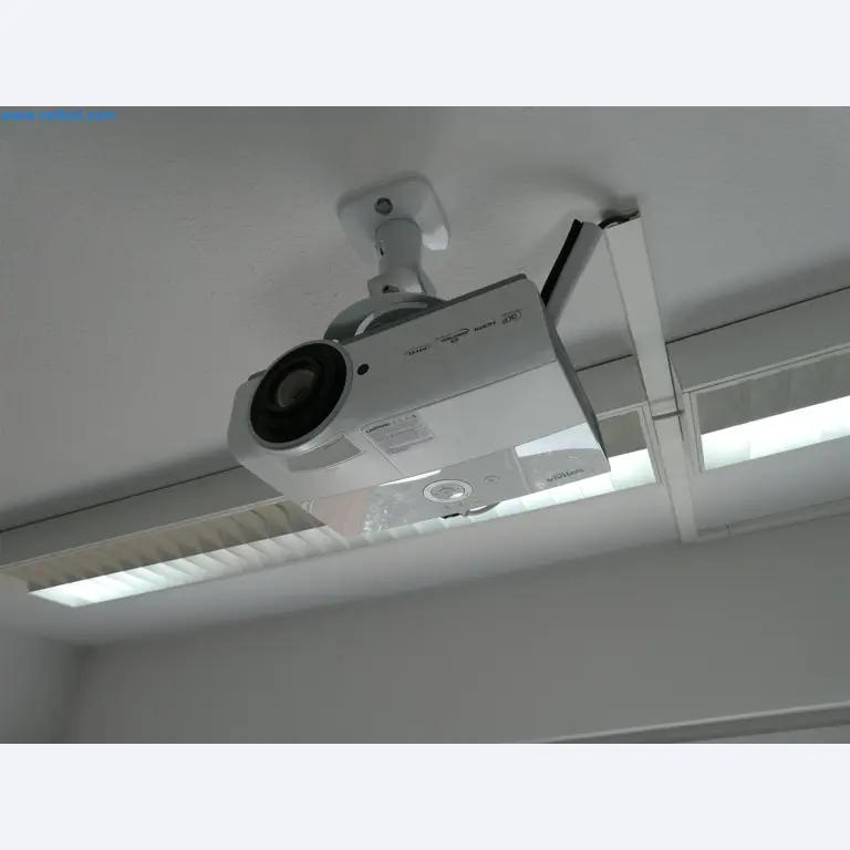 Machines de moulage par injection, machines CNC & lignes d'assemblage pour les éléments chauffants et les composants automobiles-6