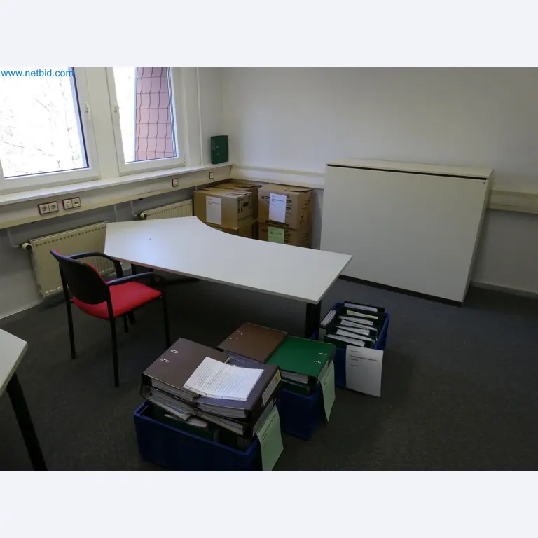 Machines de moulage par injection, machines CNC & lignes d'assemblage pour les éléments chauffants et les composants automobiles-2