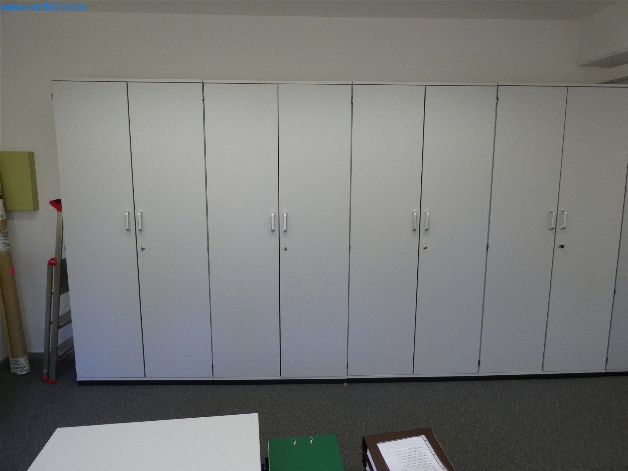 Machines de moulage par injection, machines CNC & lignes d'assemblage pour les éléments chauffants et les composants automobiles-3