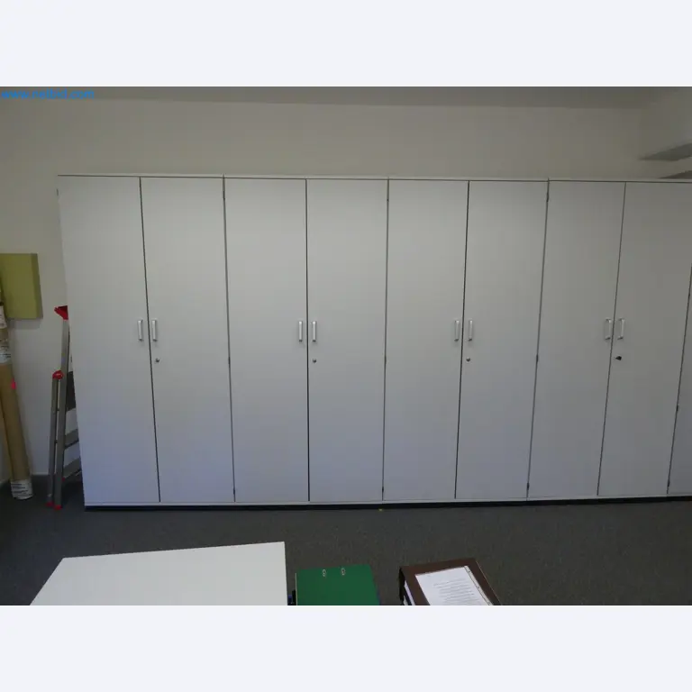 Machines de moulage par injection, machines CNC & lignes d'assemblage pour les éléments chauffants et les composants automobiles-3