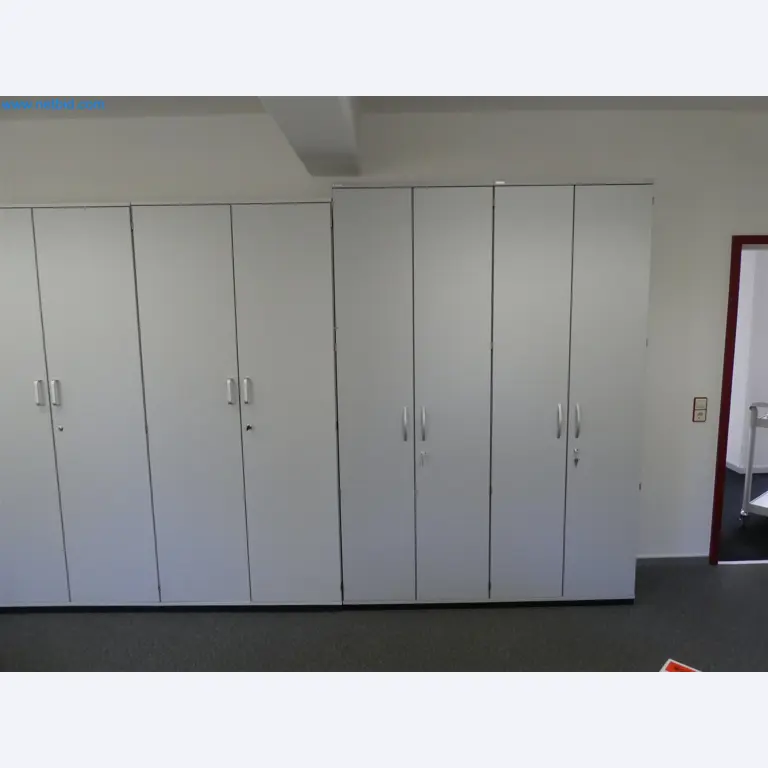 Machines de moulage par injection, machines CNC & lignes d'assemblage pour les éléments chauffants et les composants automobiles-4