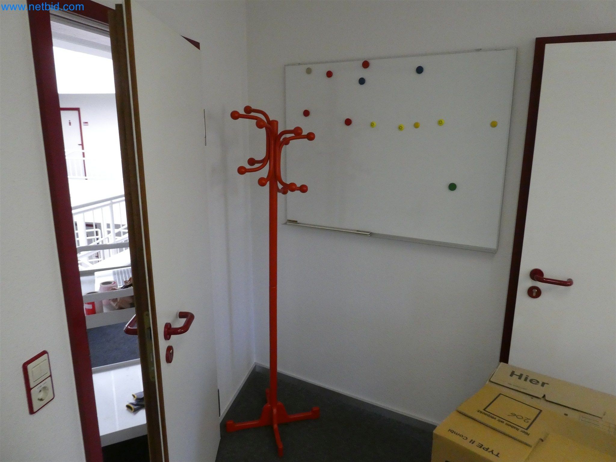 Machines de moulage par injection, machines CNC & lignes d'assemblage pour les éléments chauffants et les composants automobiles-5