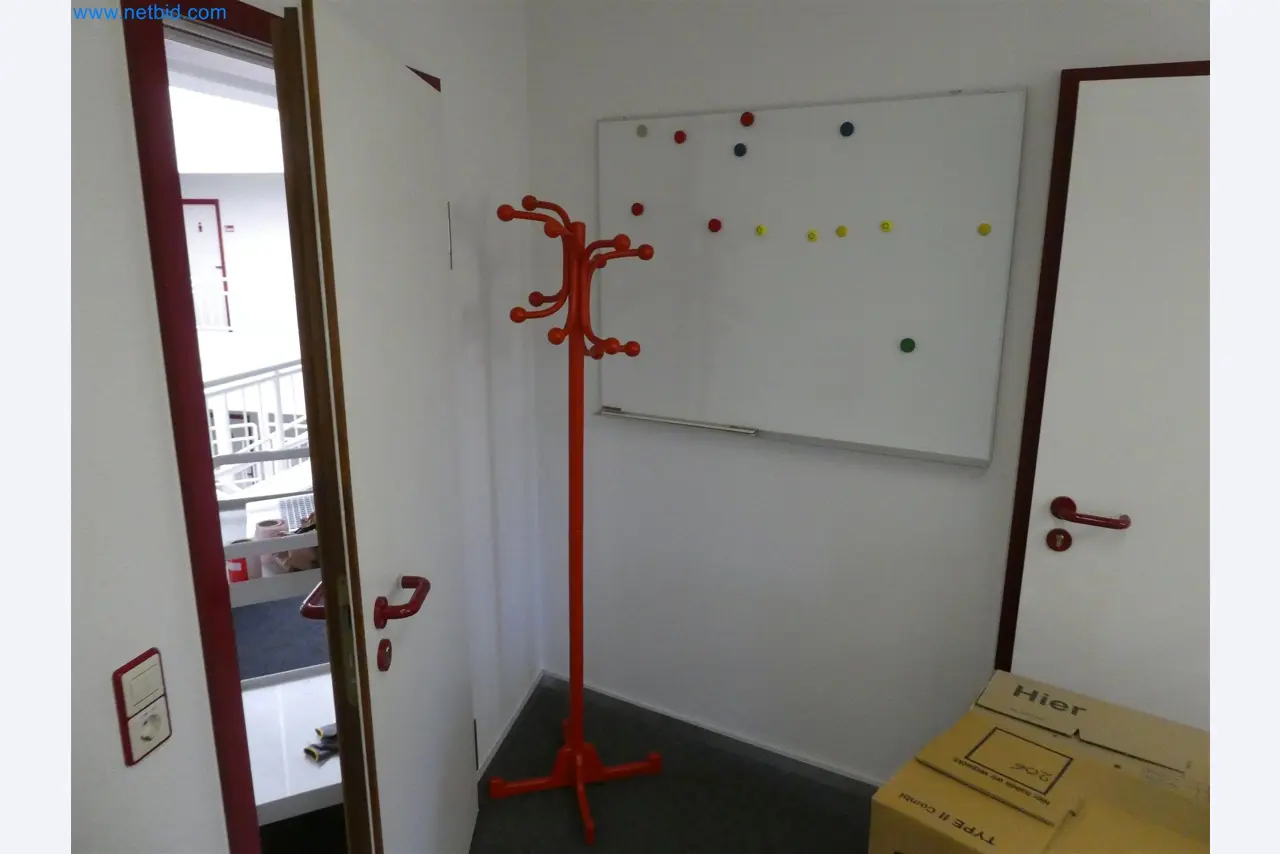 Machines de moulage par injection, machines CNC & lignes d'assemblage pour les éléments chauffants et les composants automobiles-5