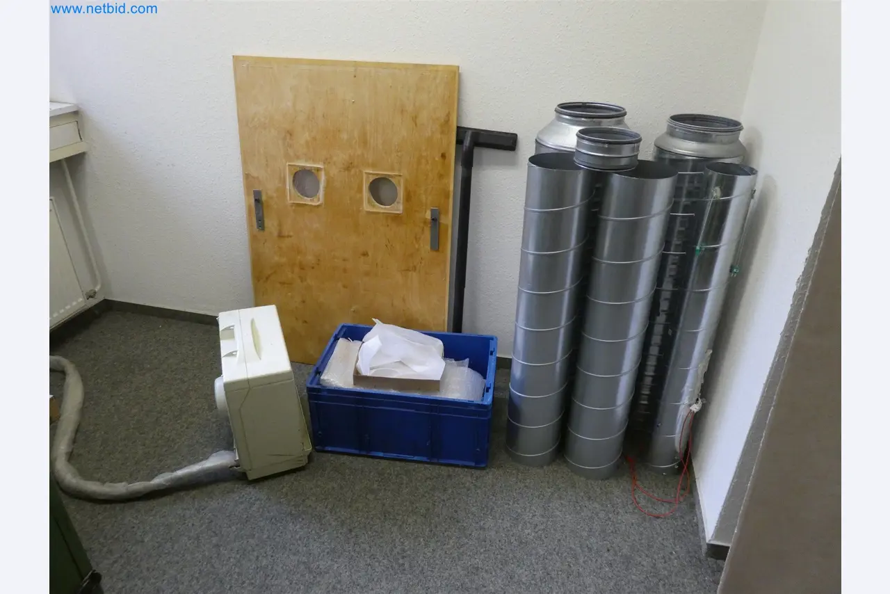 Machines de moulage par injection, machines CNC & lignes d'assemblage pour les éléments chauffants et les composants automobiles-7