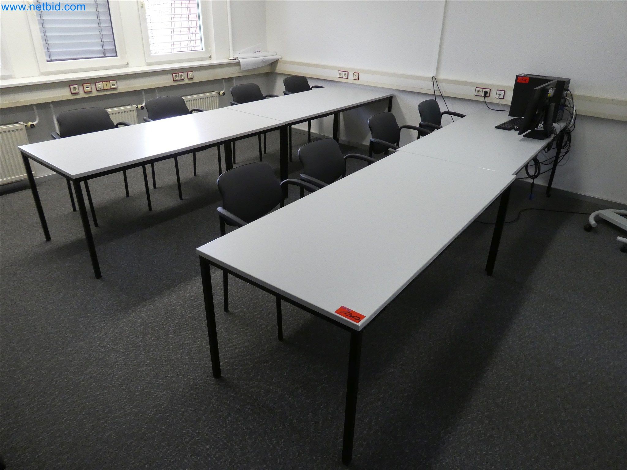 Machines de moulage par injection, machines CNC & lignes d'assemblage pour les éléments chauffants et les composants automobiles-1