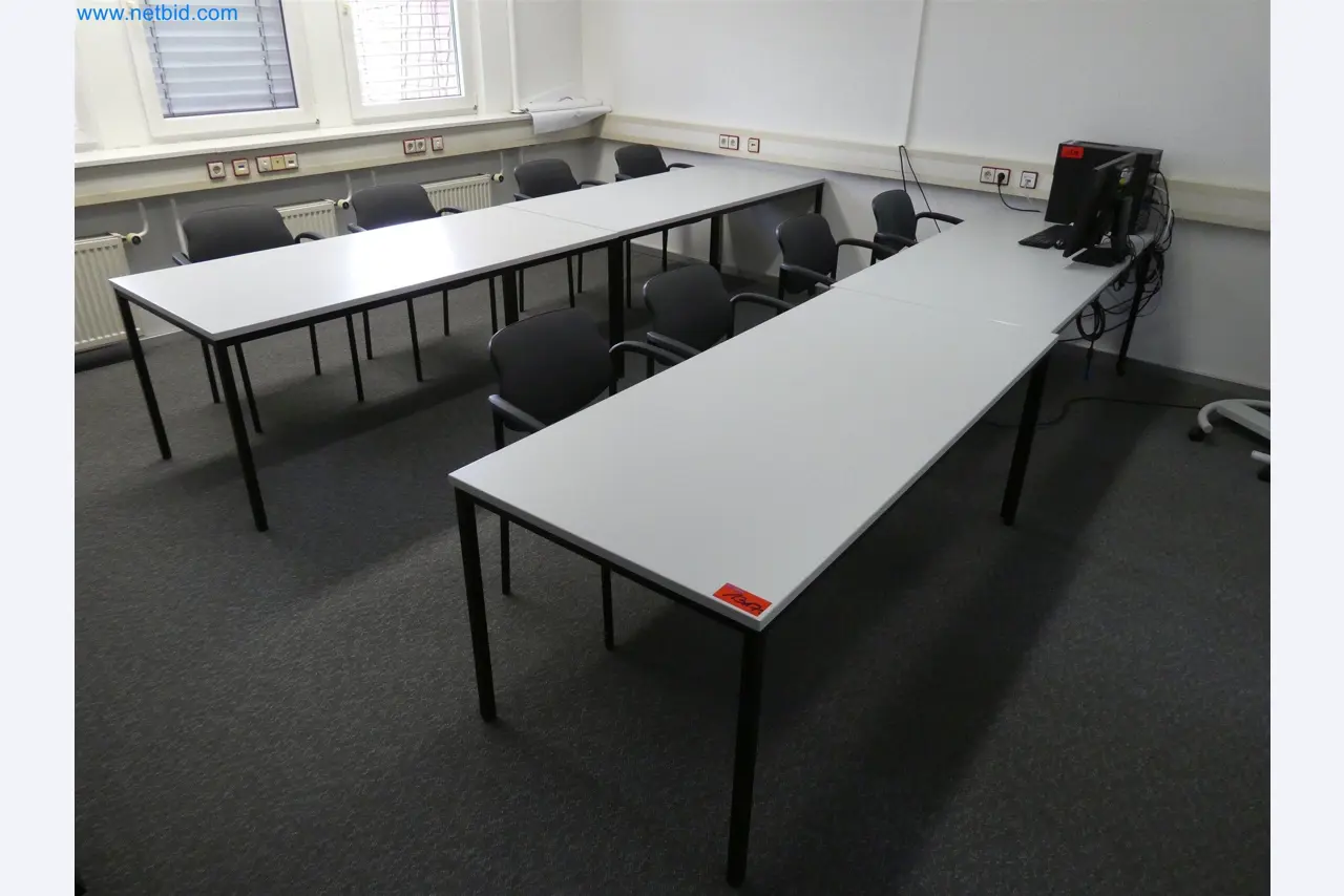 Machines de moulage par injection, machines CNC & lignes d'assemblage pour les éléments chauffants et les composants automobiles-1