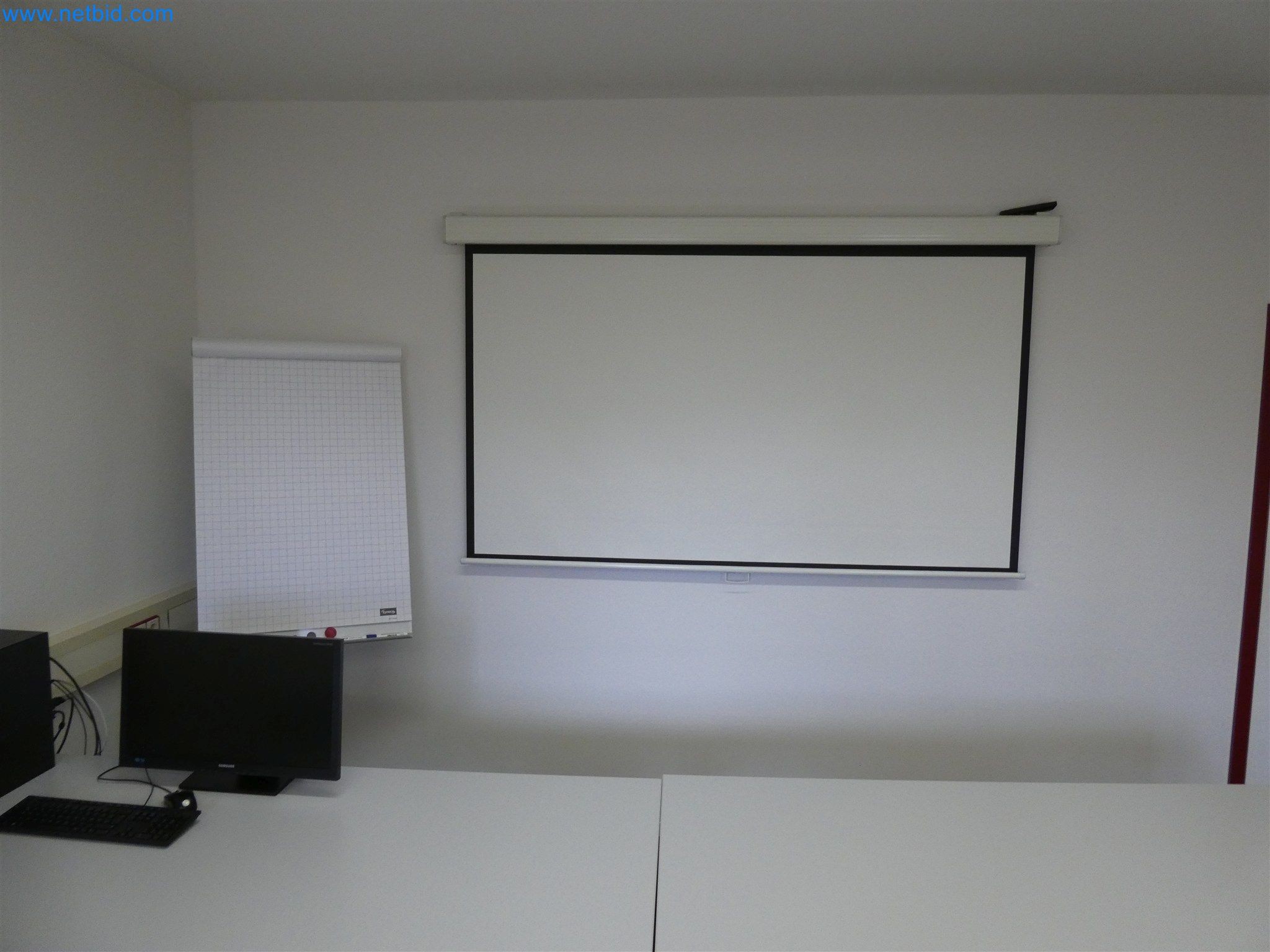 Machines de moulage par injection, machines CNC & lignes d'assemblage pour les éléments chauffants et les composants automobiles-5