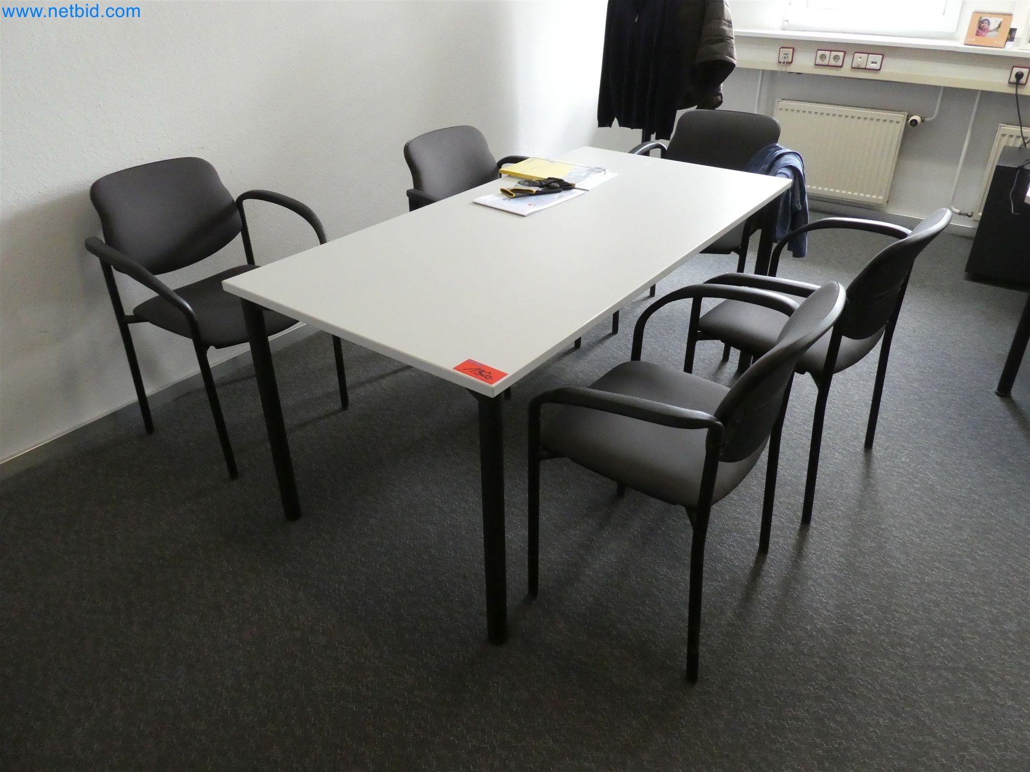 Machines de moulage par injection, machines CNC & lignes d'assemblage pour les éléments chauffants et les composants automobiles-1