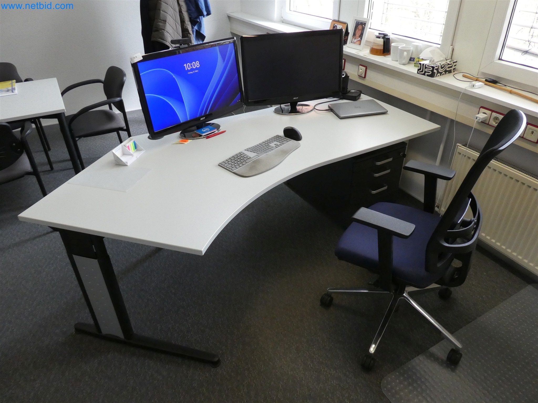 Machines de moulage par injection, machines CNC & lignes d'assemblage pour les éléments chauffants et les composants automobiles-3