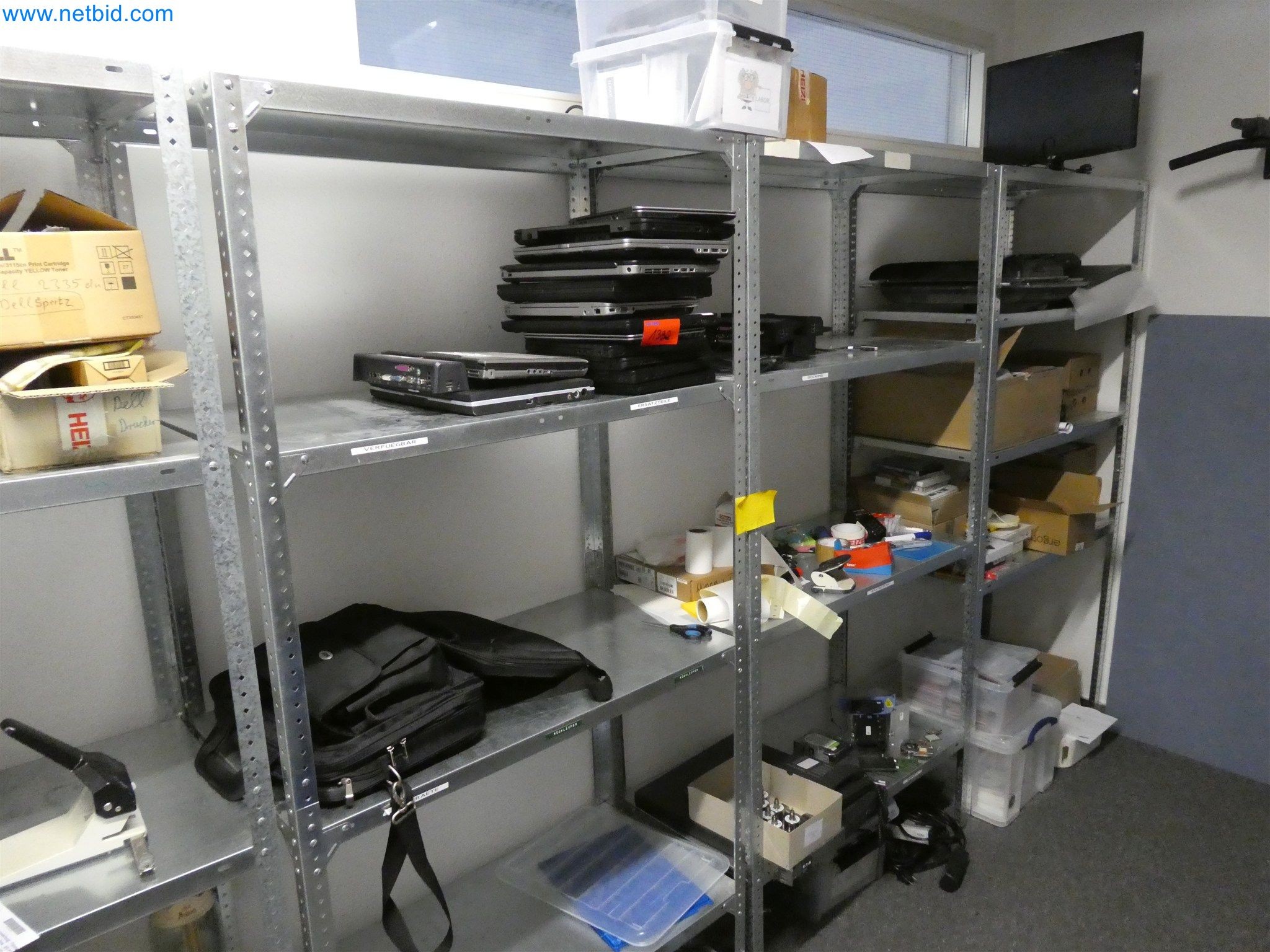 Machines de moulage par injection, machines CNC & lignes d'assemblage pour les éléments chauffants et les composants automobiles-1