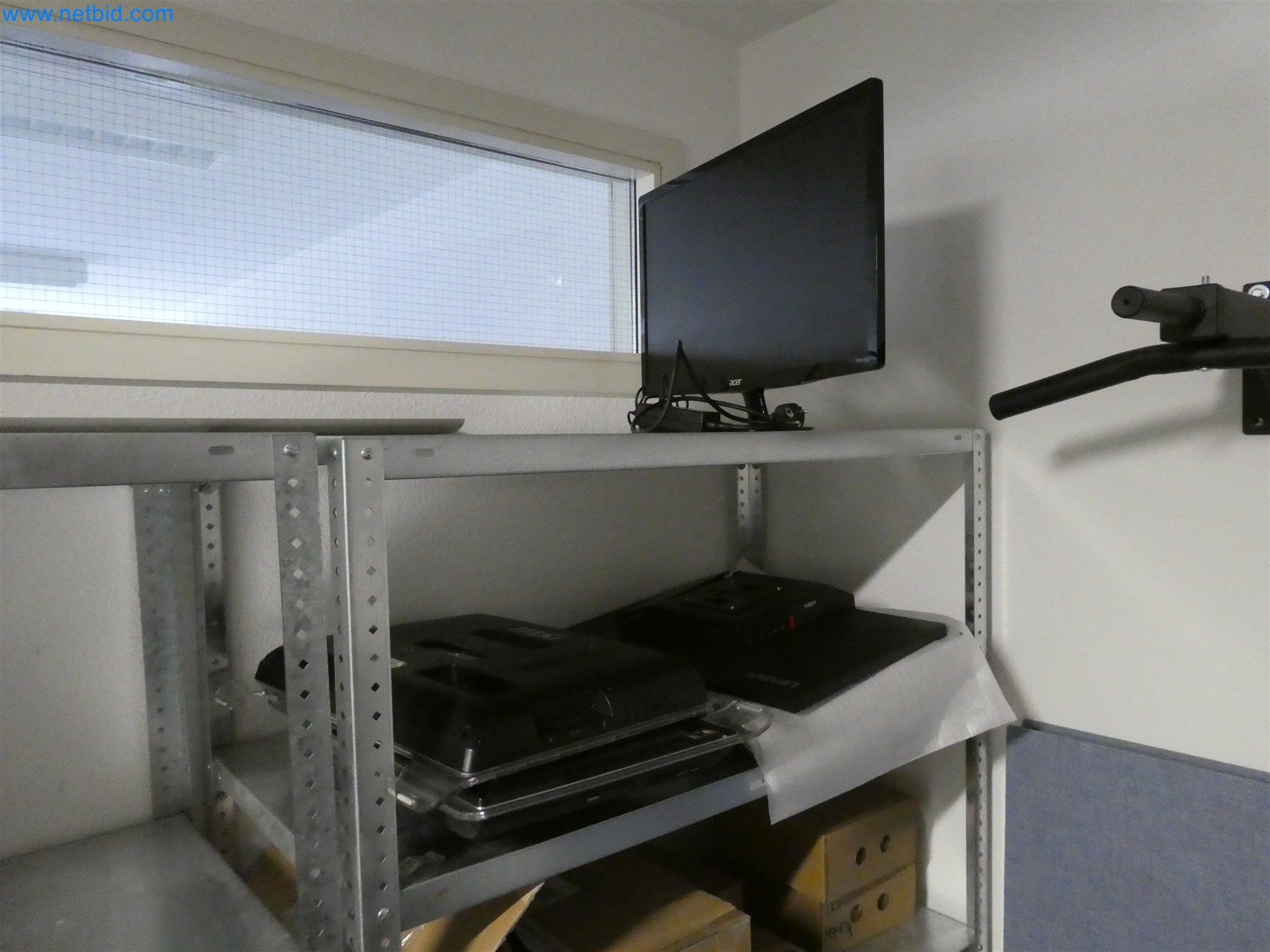 Machines de moulage par injection, machines CNC & lignes d'assemblage pour les éléments chauffants et les composants automobiles-2