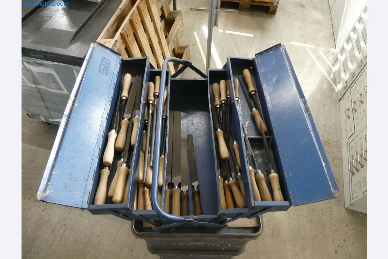 Injection molding machines, CNC machines & assembly lines for heating elements and automotive components-3