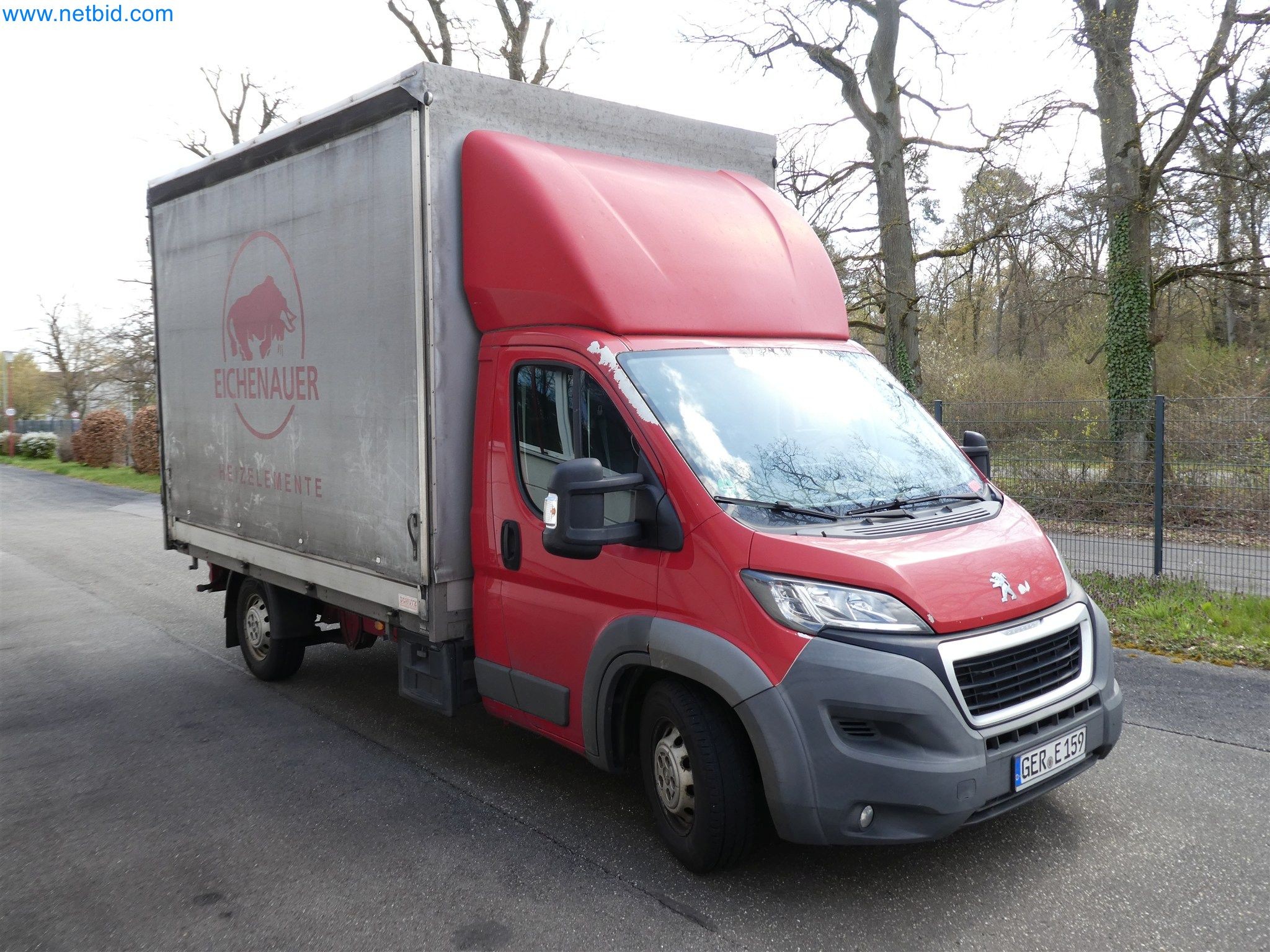 Machines de moulage par injection, machines CNC & lignes d'assemblage pour les éléments chauffants et les composants automobiles-12