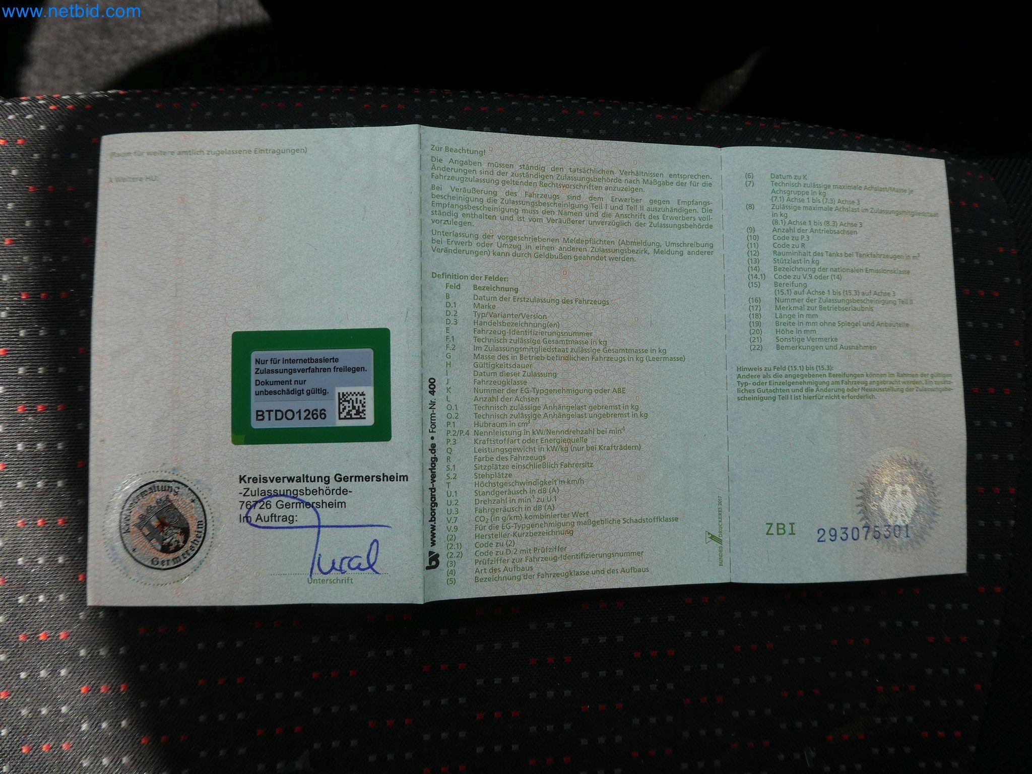 Machines de moulage par injection, machines CNC & lignes d'assemblage pour les éléments chauffants et les composants automobiles-13