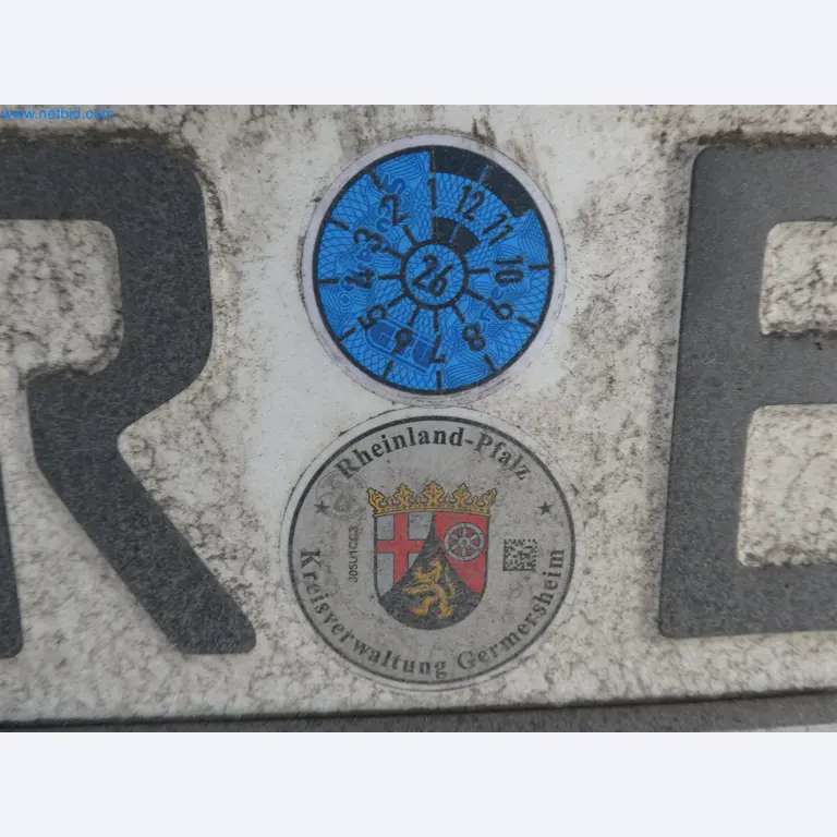 Machines de moulage par injection, machines CNC & lignes d'assemblage pour les éléments chauffants et les composants automobiles-15