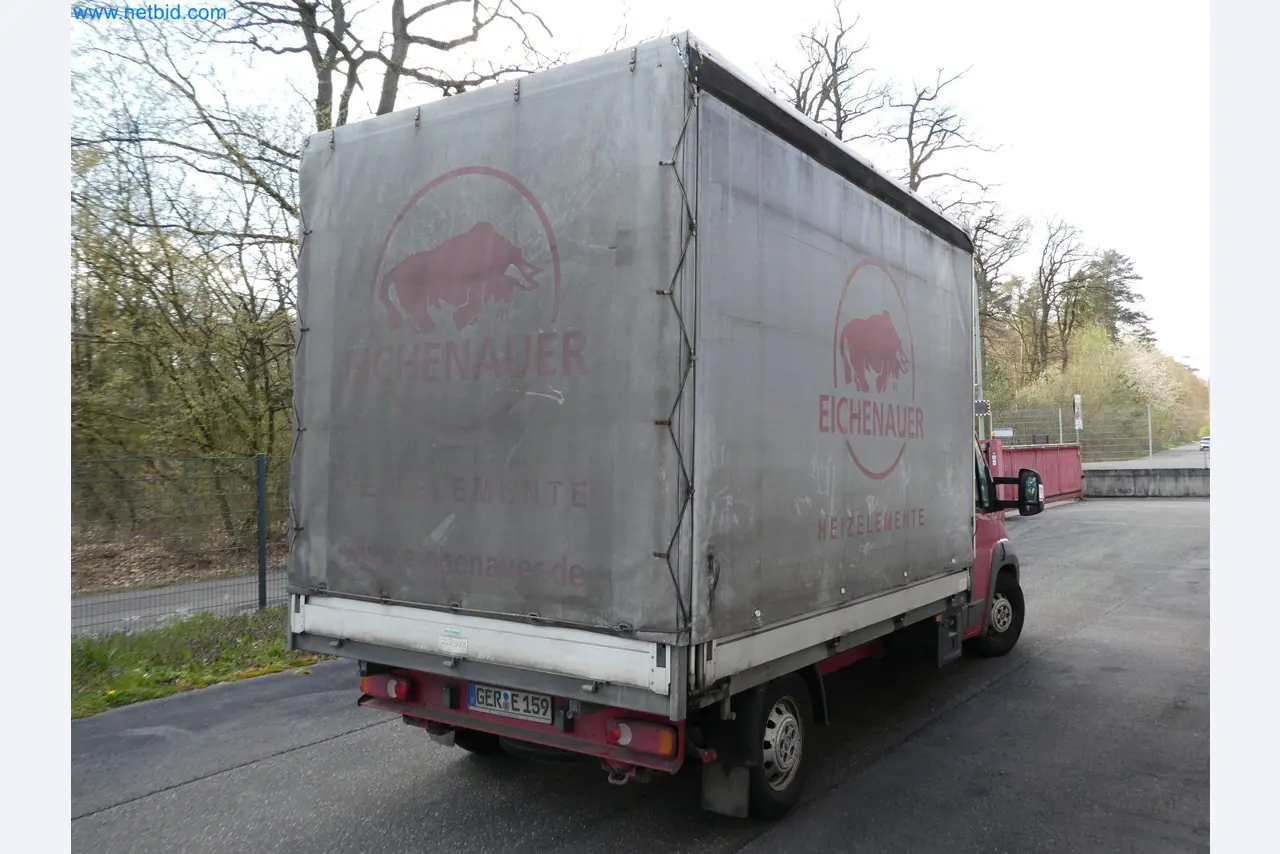 Machines de moulage par injection, machines CNC & lignes d'assemblage pour les éléments chauffants et les composants automobiles-17